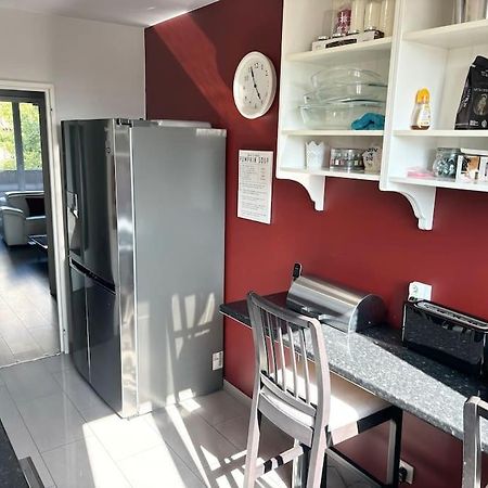 Appartement Confort Avec Balcon - Champigny Exterior photo